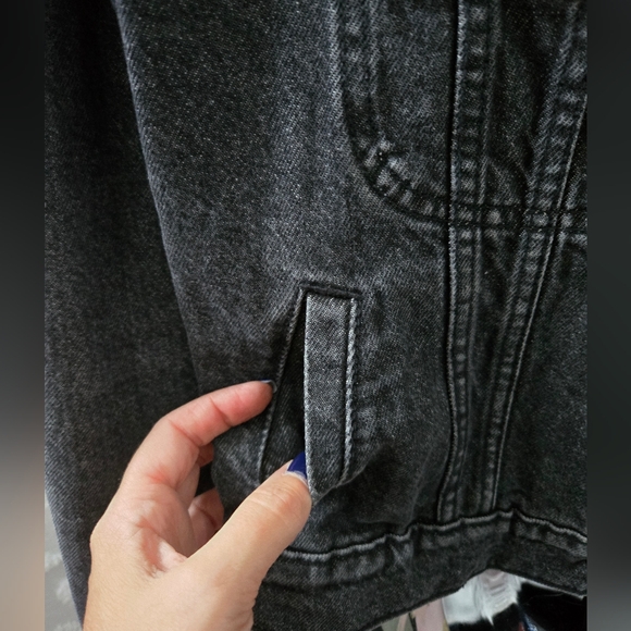 Women's Denim Jacket - Picture 4 of 8